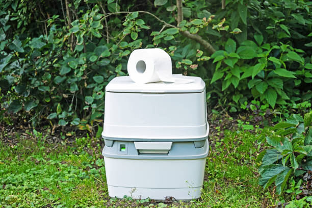 Portable Toilet Options We Offer in Harrah, OK